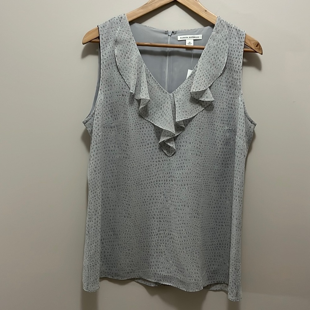 Banana Republic Blouse Sleeveless Gray Animal Print Top Women’s 10